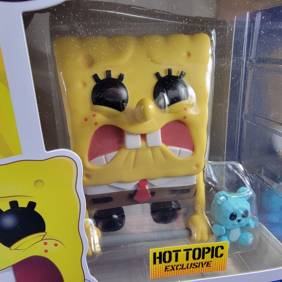 SpongeBob weightlifter hot topic exclusive funko # 917 (nib) with pop protector - Picture 3 of 7